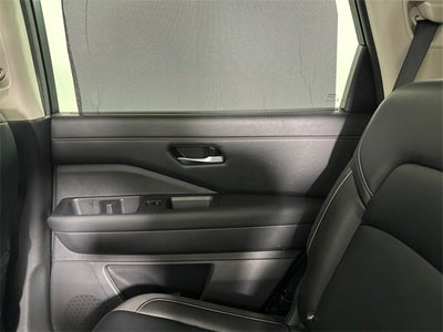 2023 Nissan Pathfinder SL Premium Package