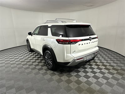 2023 Nissan Pathfinder SL Premium Package