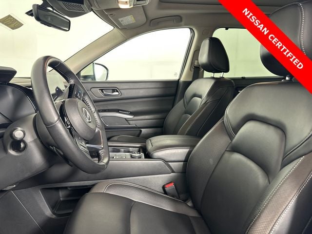 2023 Nissan Pathfinder SL Premium Package