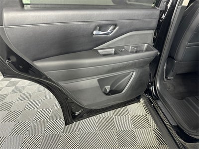 2023 Nissan Pathfinder SL Premium Package