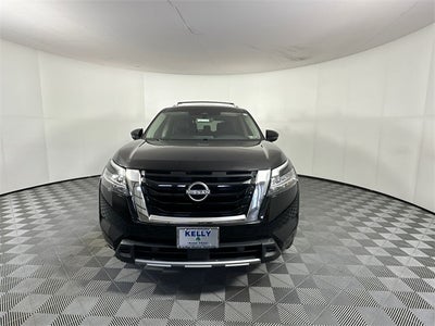 2023 Nissan Pathfinder SL Premium Package