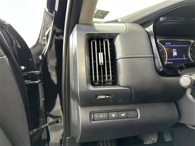 2023 Nissan Pathfinder SL Premium Package