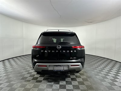 2023 Nissan Pathfinder SL Premium Package