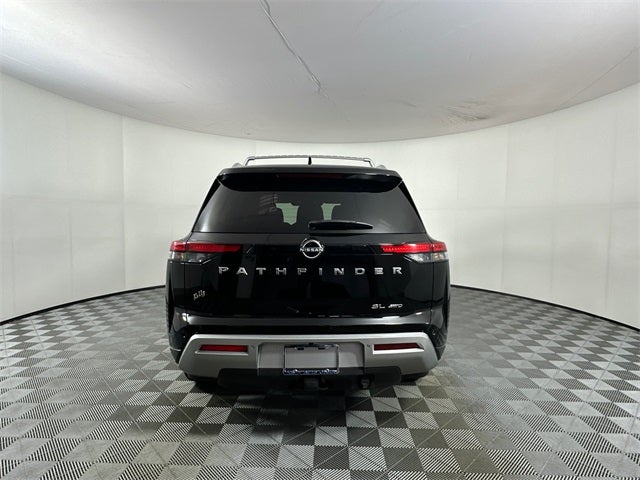 2023 Nissan Pathfinder SL Premium Package
