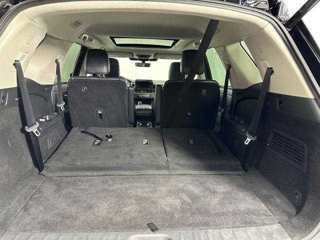 2023 Nissan Pathfinder SL Premium Package
