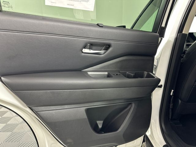 2023 Nissan Pathfinder SL Premium Package