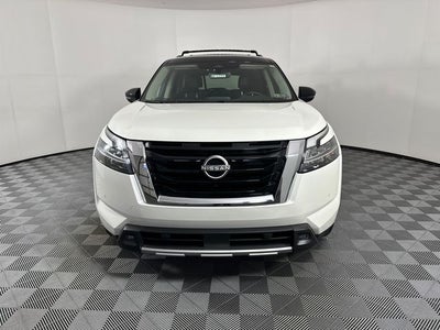 2023 Nissan Pathfinder SL Premium Package