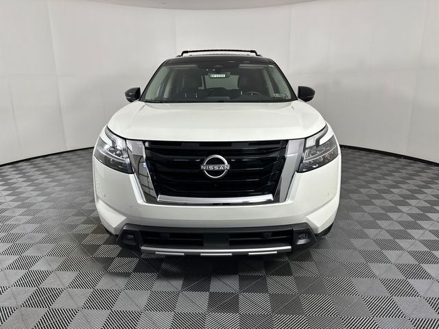 2023 Nissan Pathfinder SL Premium Package