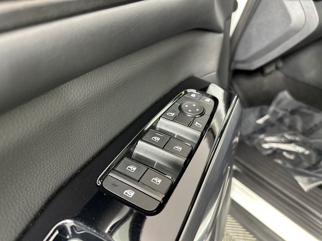2023 Nissan Pathfinder SL Premium Package