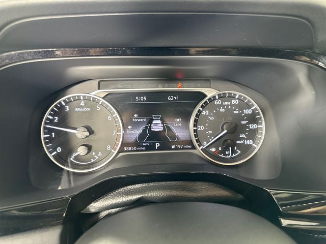 2023 Nissan Pathfinder SL Premium Package