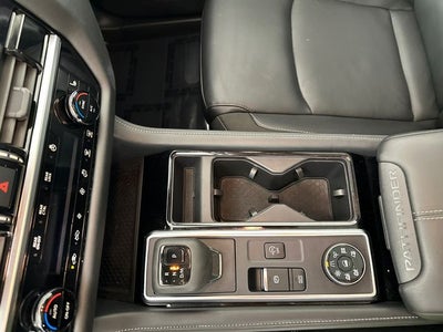 2023 Nissan Pathfinder SL Premium Package