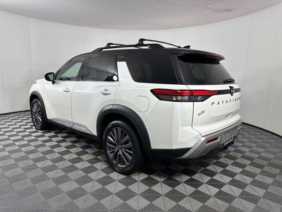 2023 Nissan Pathfinder SL Premium Package