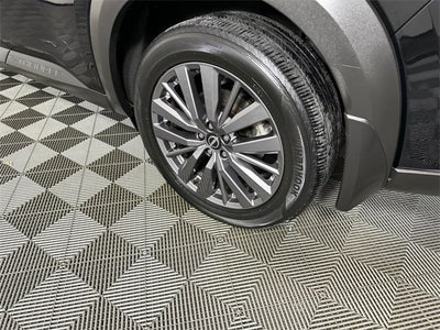 2023 Nissan Pathfinder SL Premium Package