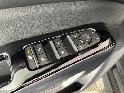 2023 Nissan Pathfinder SL Premium Package