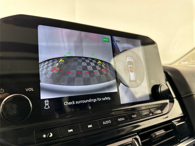 2023 Nissan Pathfinder SL Premium Package