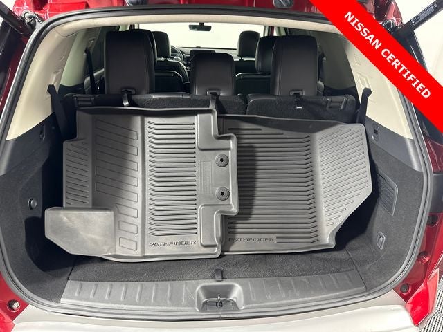 2023 Nissan Pathfinder SL Premium Package