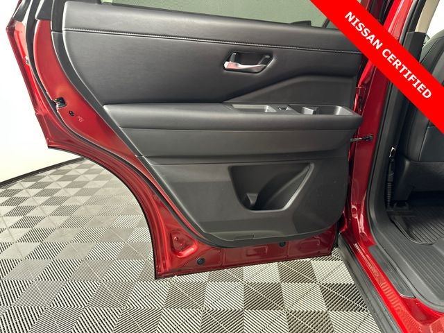 2023 Nissan Pathfinder SL Premium Package