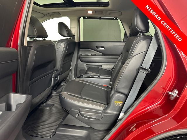 2023 Nissan Pathfinder SL Premium Package
