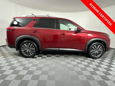 2023 Nissan Pathfinder SL Premium Package