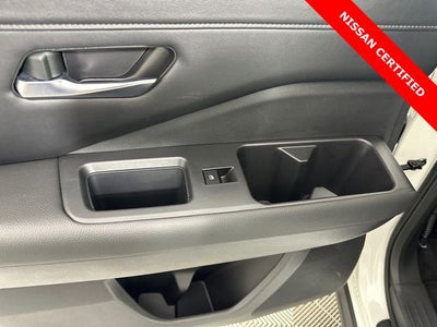 2024 Nissan Pathfinder SL Premium Package