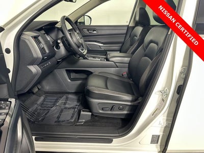 2024 Nissan Pathfinder SL Premium Package