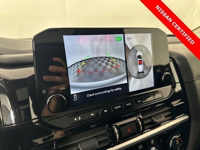 2024 Nissan Pathfinder SL Premium Package