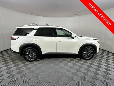 2024 Nissan Pathfinder SL Premium Package