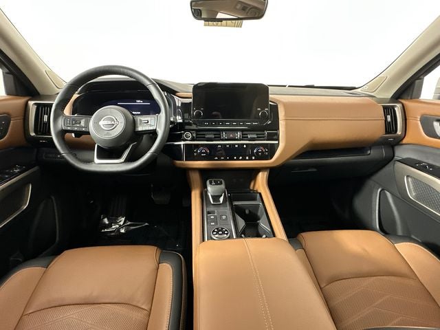 2023 Nissan Pathfinder Platinum Captain Chairs Package