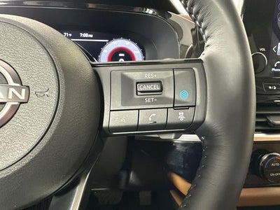 2023 Nissan Pathfinder Platinum Captain Chairs Package