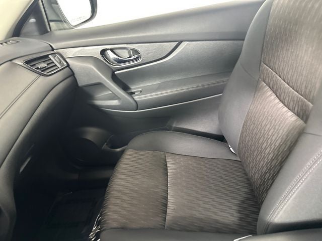 2017 Nissan Rogue Hybrid SV