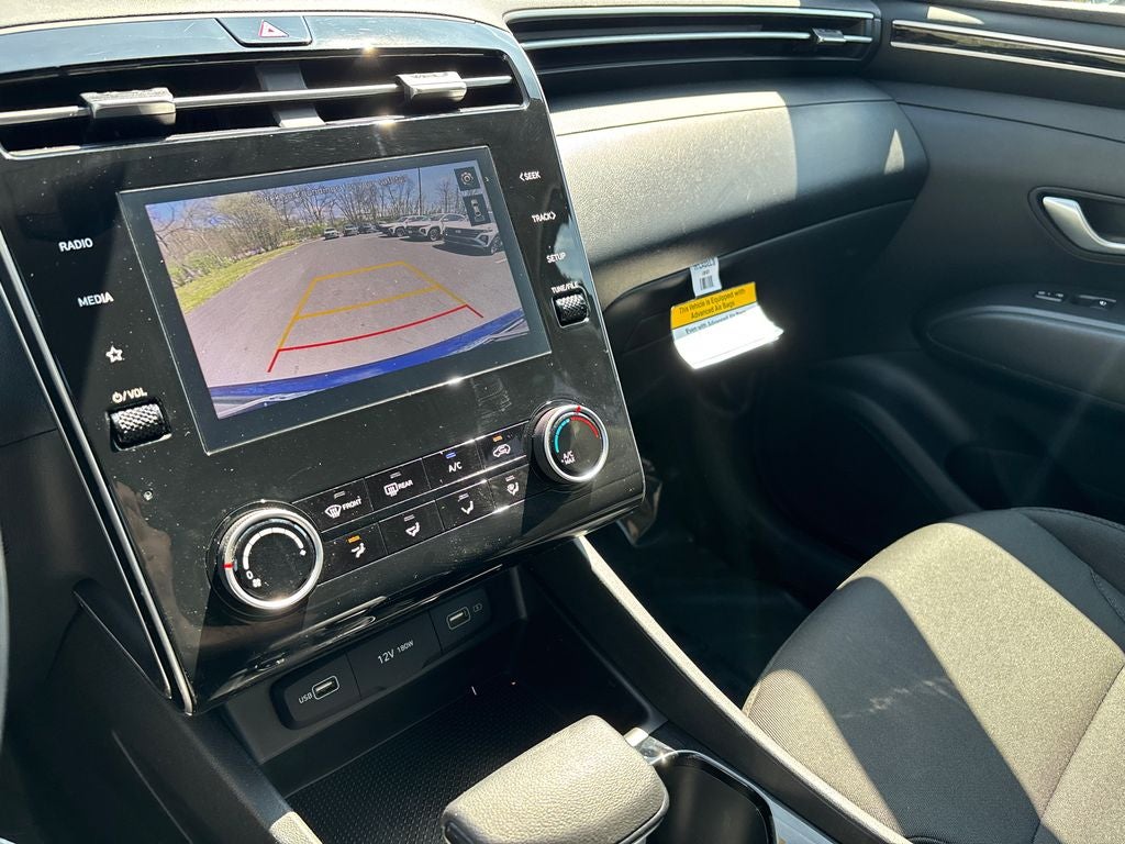 2024 Hyundai TUCSON SE