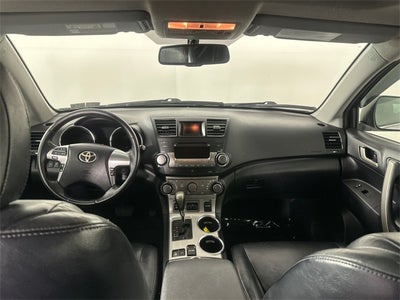 2011 Toyota Highlander SE