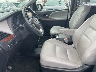 2018 Toyota Sienna Limited Premium 7 Passenger