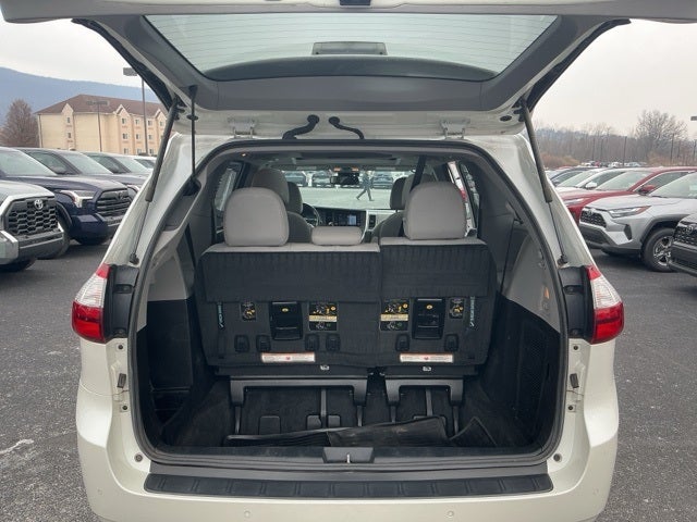 2018 Toyota Sienna Limited Premium 7 Passenger