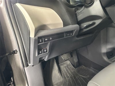 2022 Toyota Sienna XLE 8 Passenger