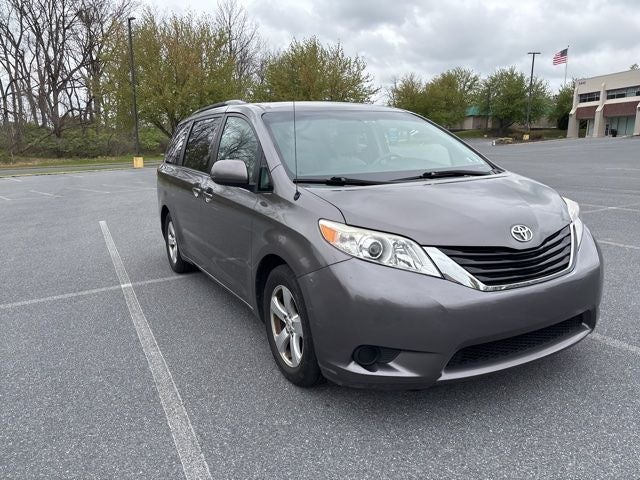 2014 Toyota Sienna L 7 Passenger