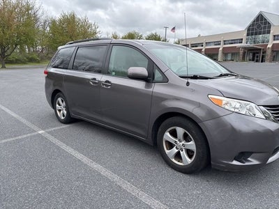 2014 Toyota Sienna LE