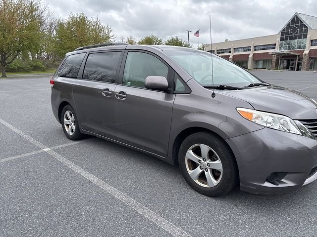 2014 Toyota Sienna LE
