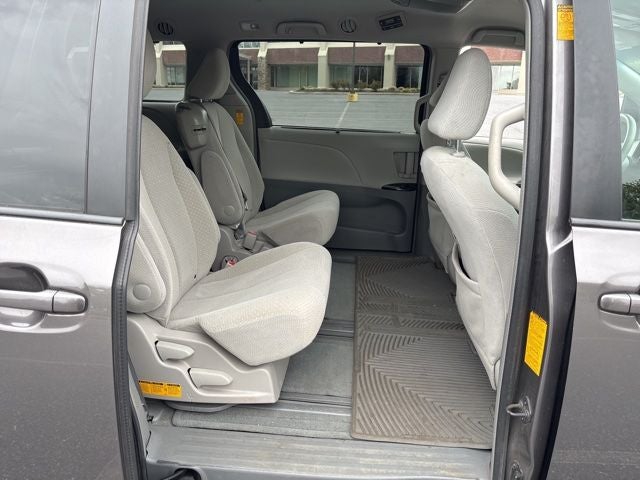 2014 Toyota Sienna LE