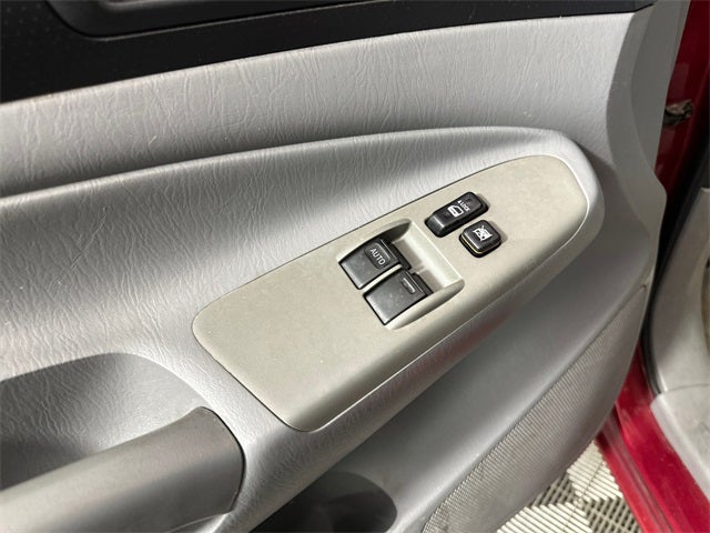 2005 Toyota Tacoma Base V6