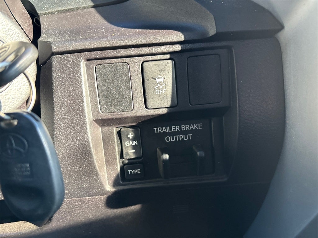 2016 Toyota Tundra SR5