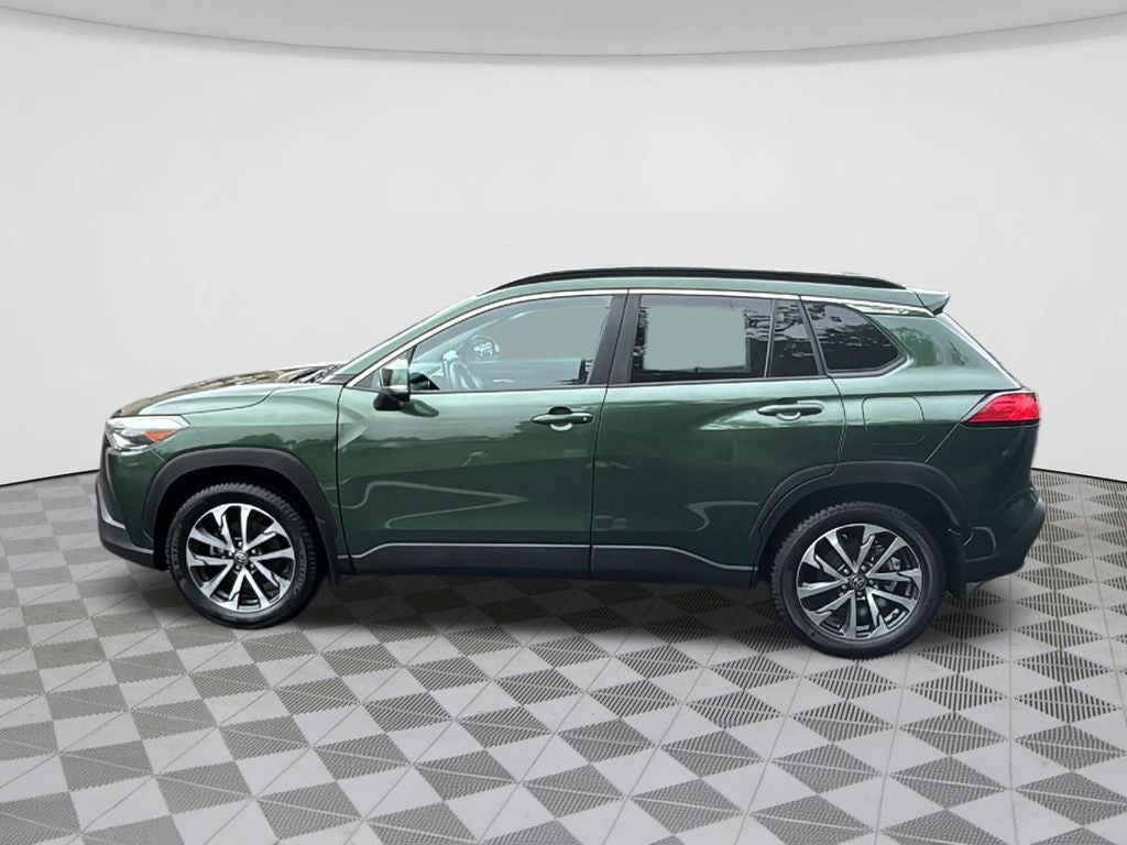 2024 Toyota Corolla Cross XLE