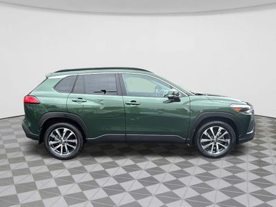 2024 Toyota Corolla Cross XLE