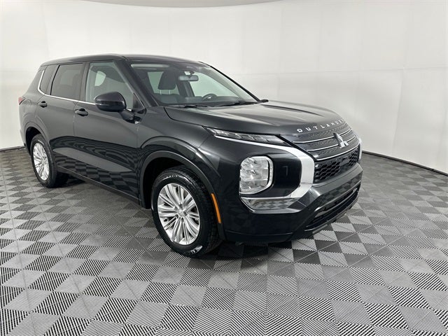 2022 Mitsubishi Outlander ES