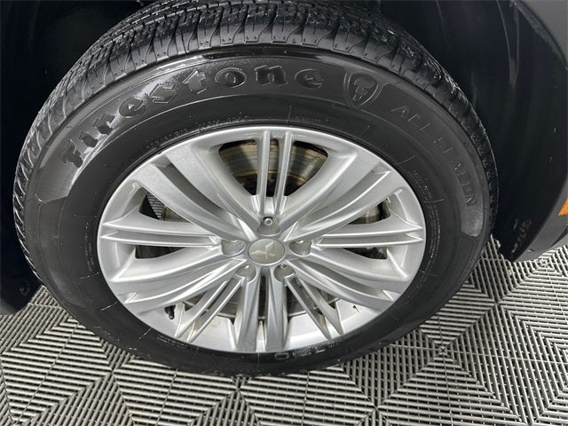 2022 Mitsubishi Outlander ES