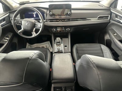 2022 Mitsubishi Outlander SE