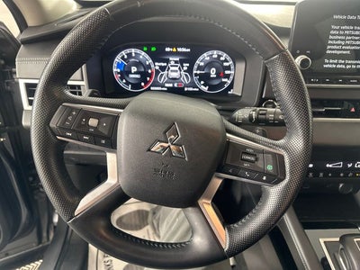 2022 Mitsubishi Outlander SE