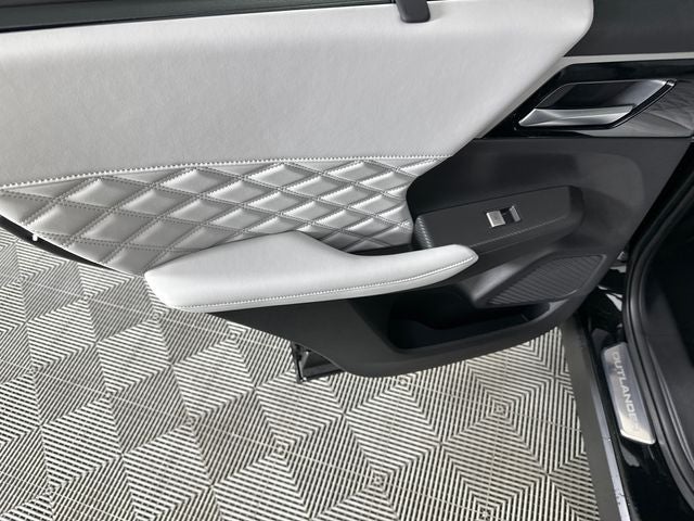 2025 Mitsubishi Outlander PHEV SEL