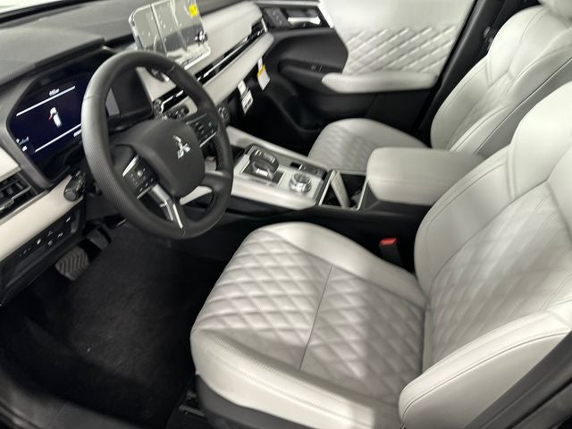 2025 Mitsubishi Outlander PHEV SEL