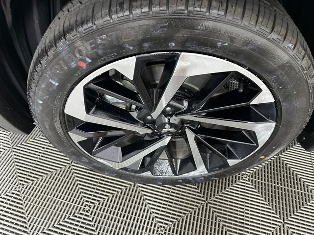 2025 Mitsubishi Outlander PHEV SEL